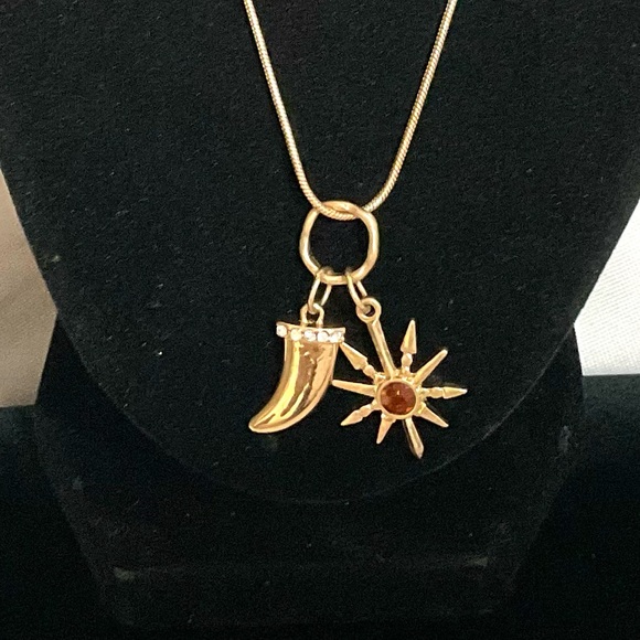 Lariat Style Jewelry - Goldtone Starburst Rhinestone Lariat Pendant